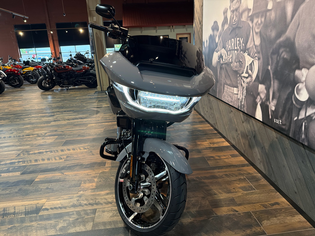 Road Glide®