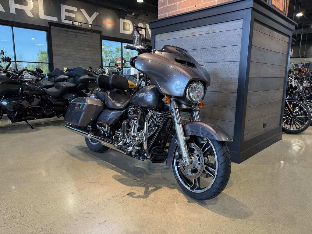 Street Glide® Special