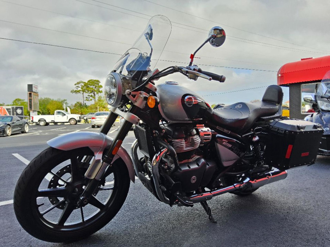 Super Meteor 650