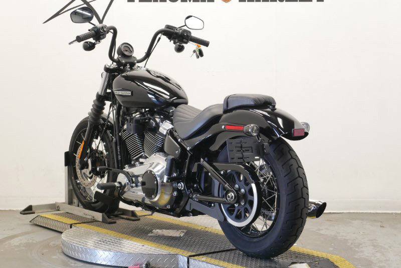 Street Bob®