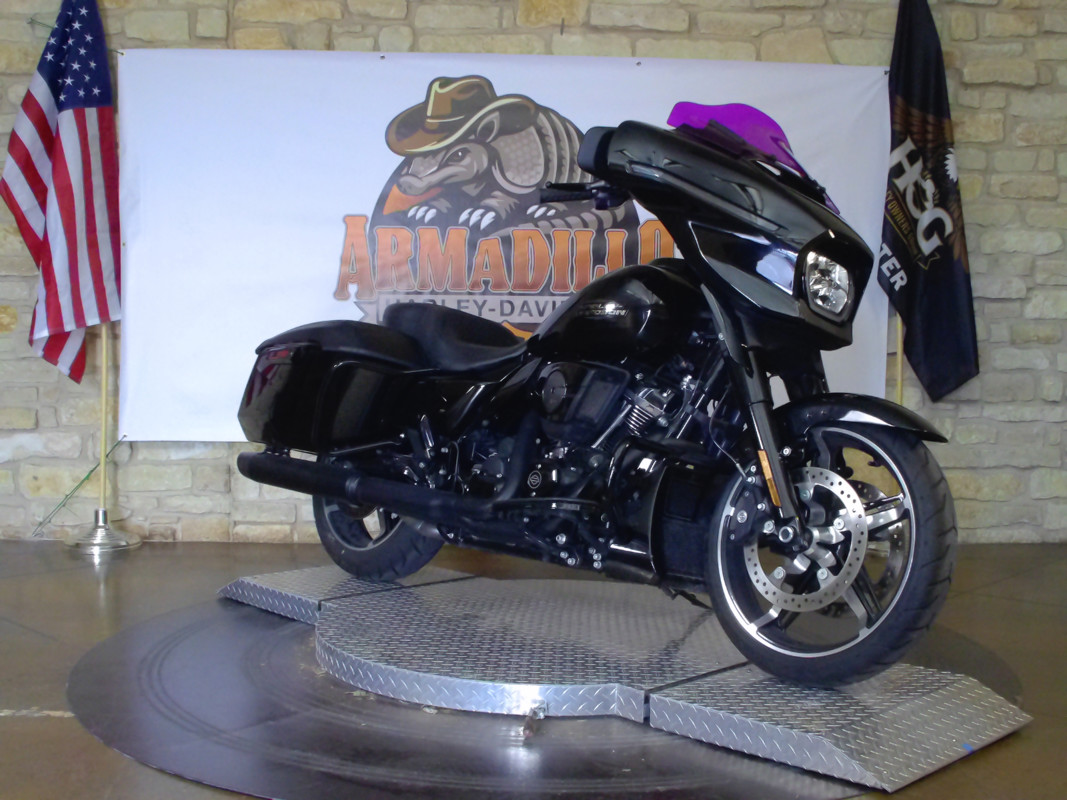 Street Glide®