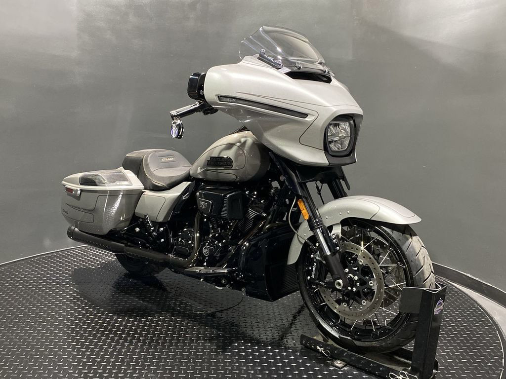 CVO® Street Glide®