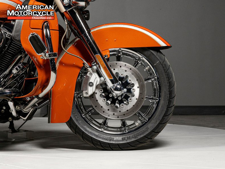 CVO® Ultra Classic® Electra Glide®