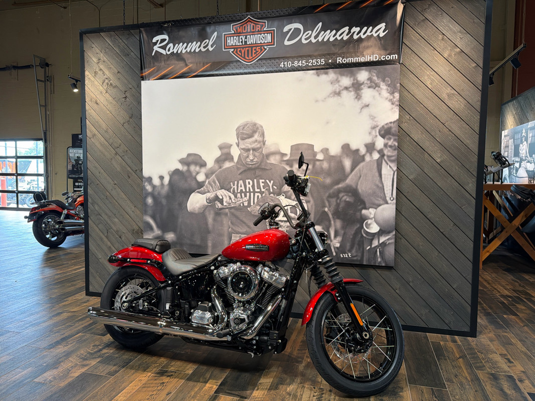 Street Bob®