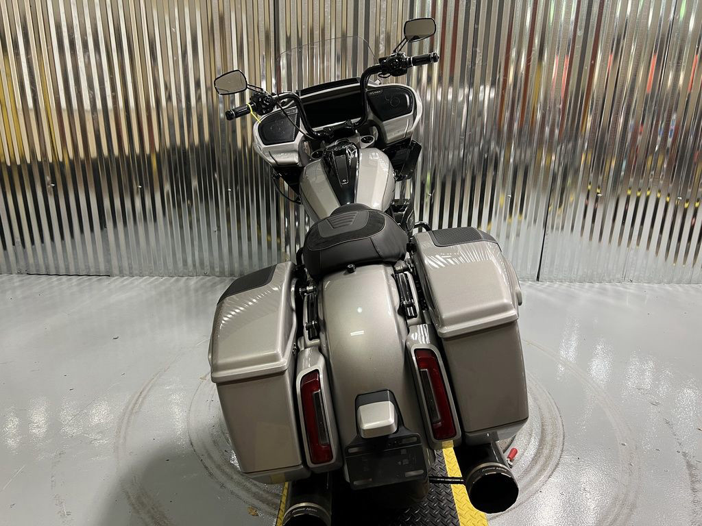 CVO® Road Glide®