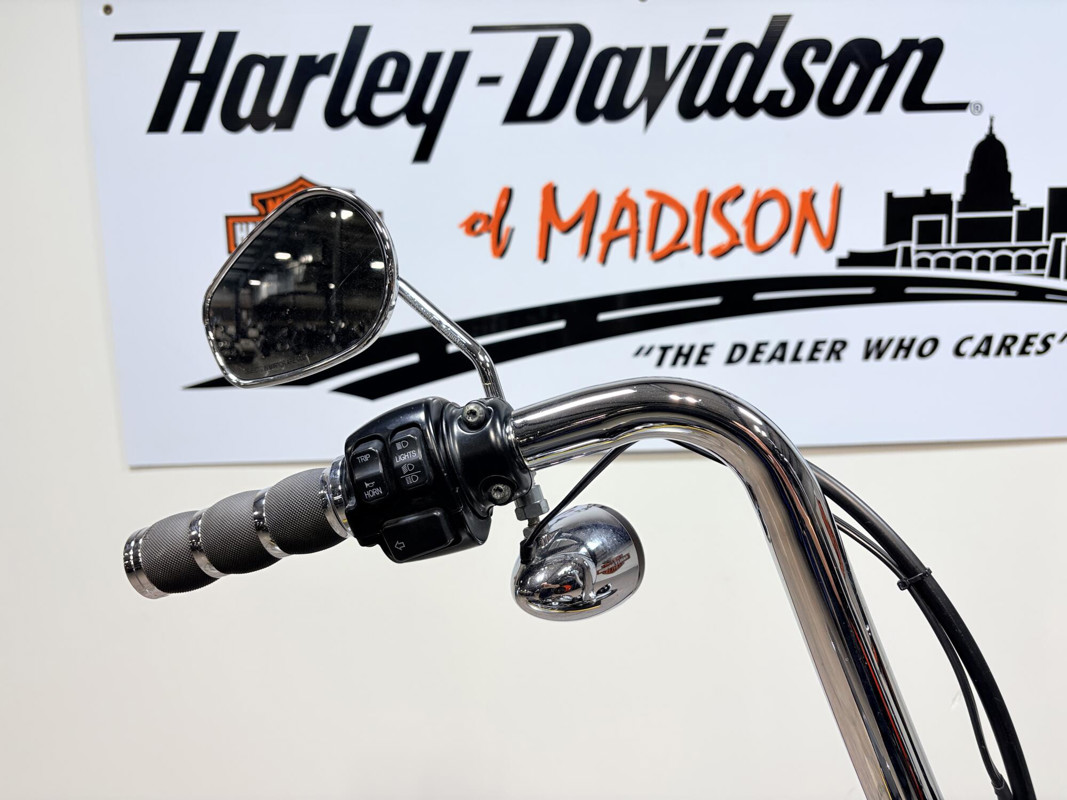 Dyna® Super Glide Custom