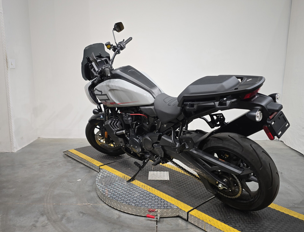 Pan America® 1250 ST