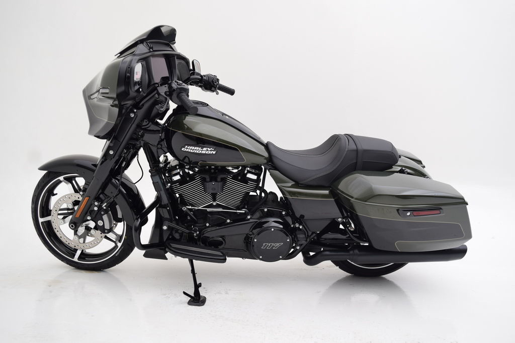 Street Glide®