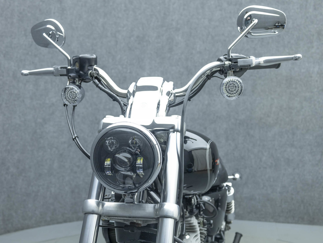 Sportster® 883 Custom