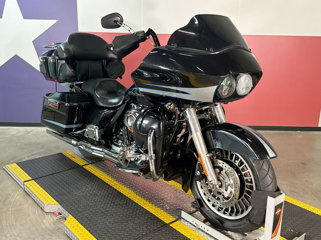 Road Glide® Ultra
