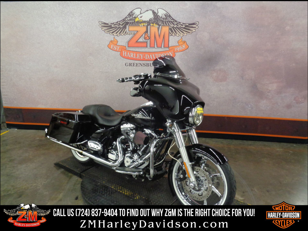 Street Glide®