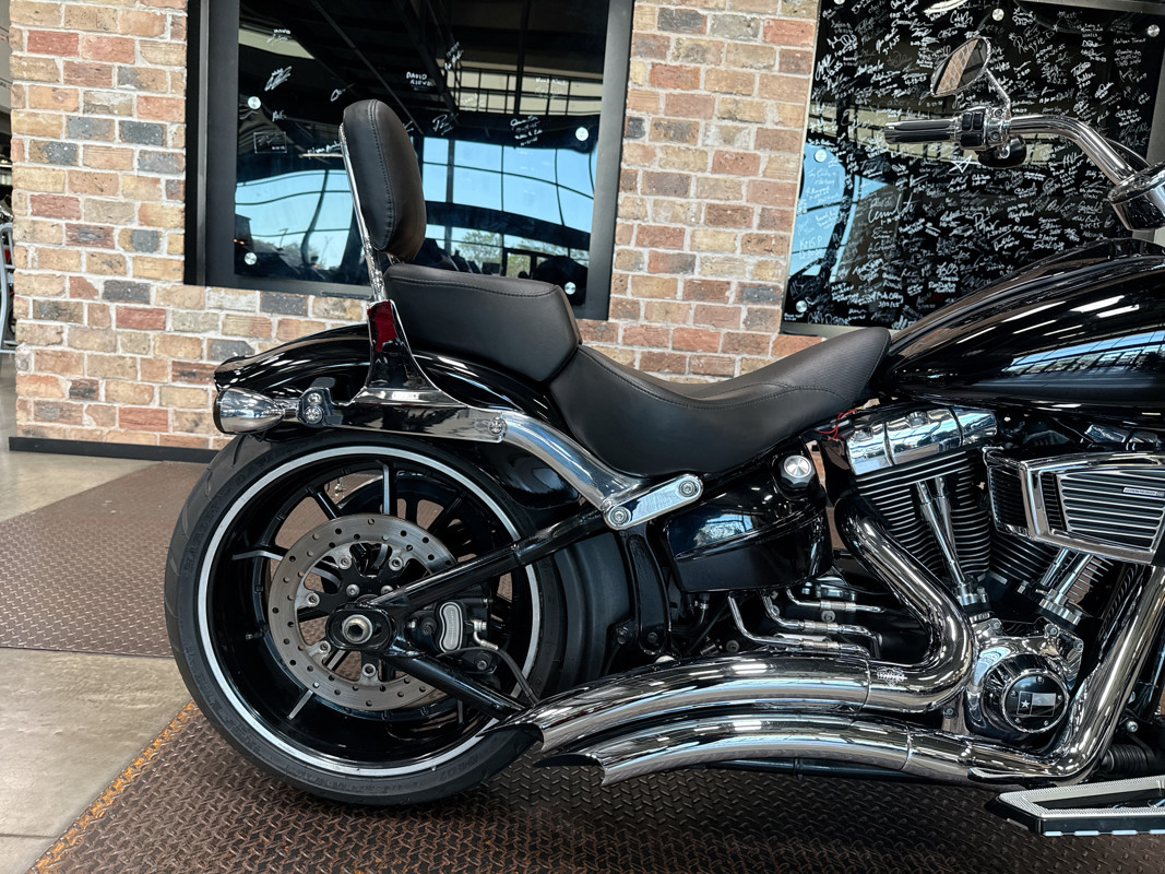 Softail® Breakout®