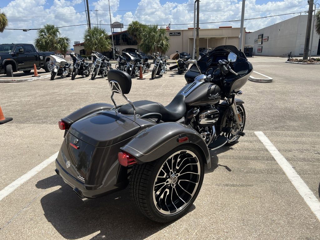 Road Glide® 3