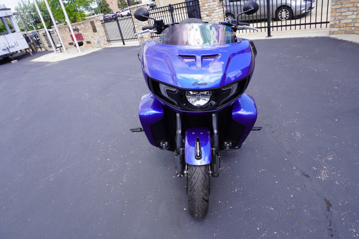 Pursuit Dark Horse Premium Package
