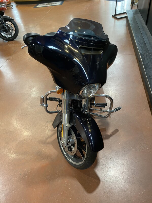 Street Glide®