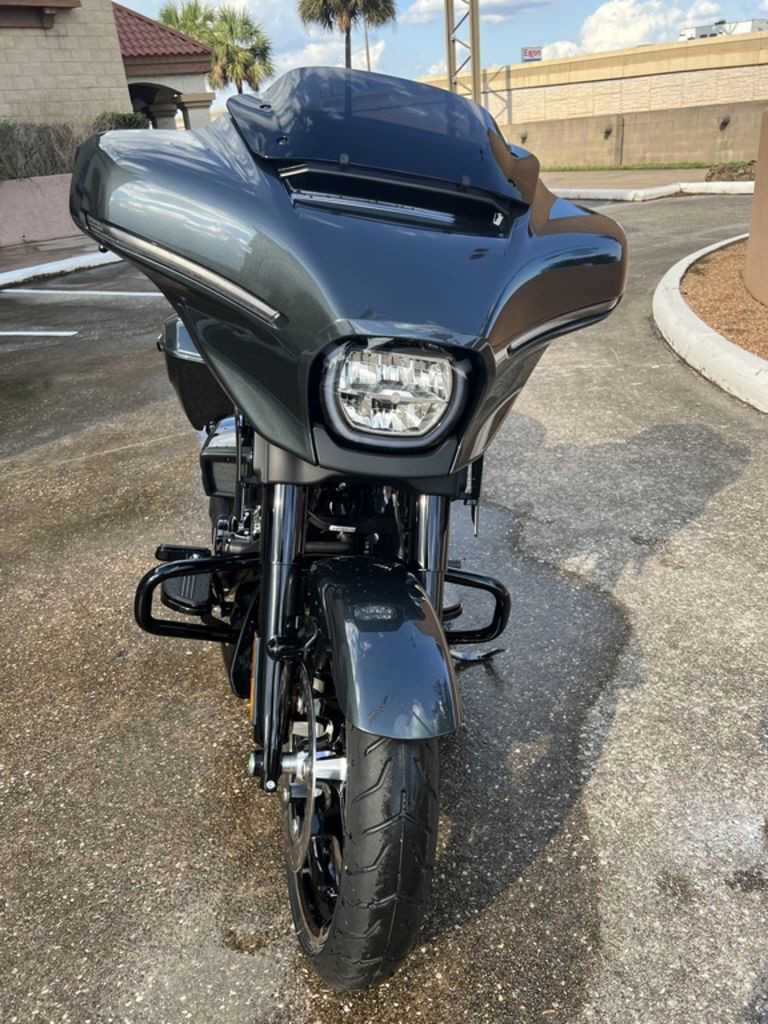 Street Glide®
