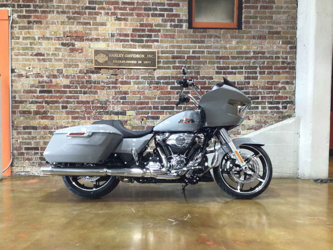 Road Glide®