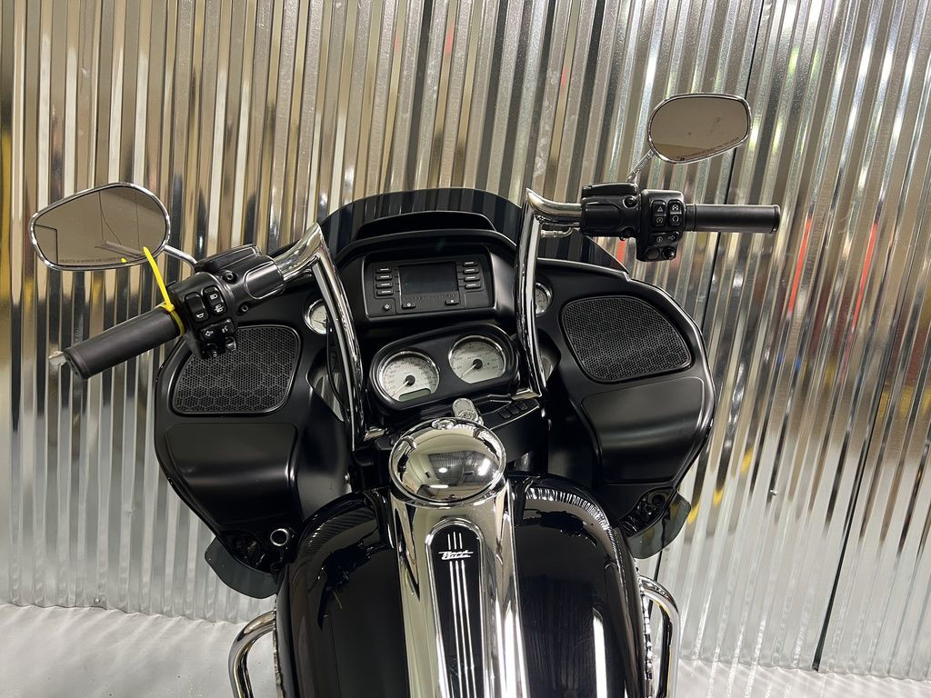 Road Glide®