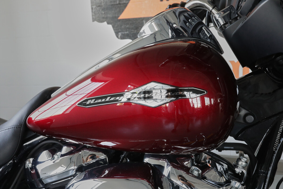 Street Glide®