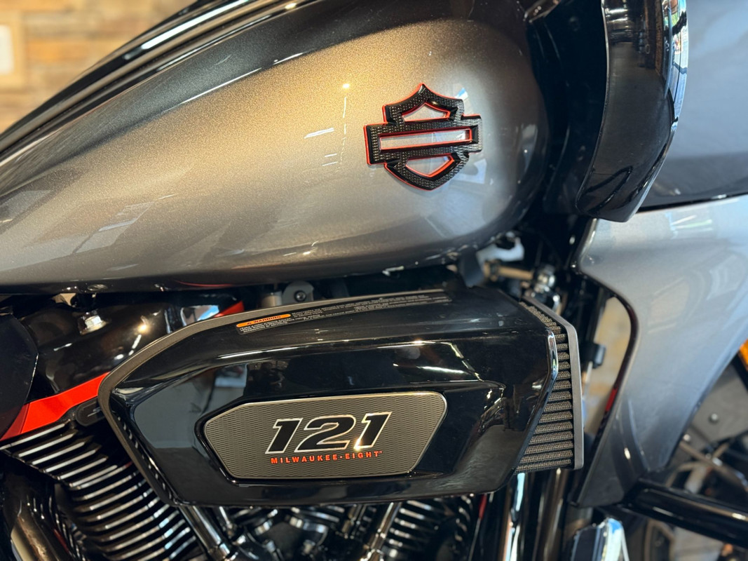 CVO® Road Glide®