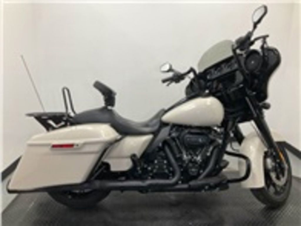 Street Glide® Special