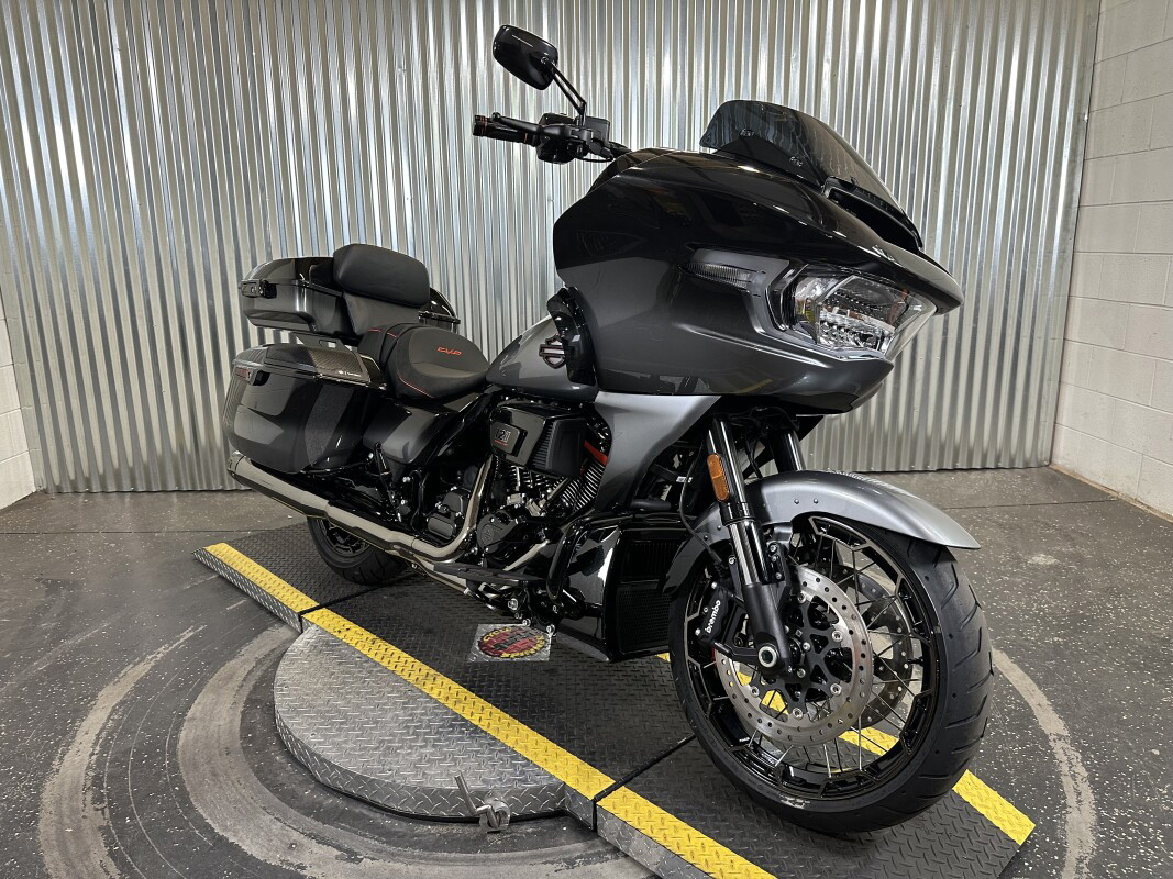 CVO® Road Glide®