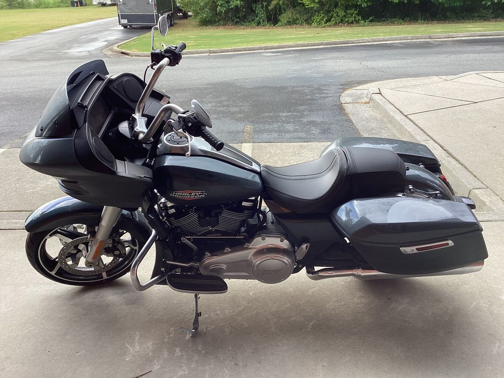 Road Glide®