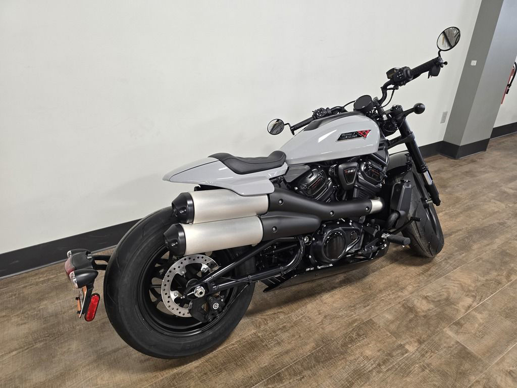Sportster® S