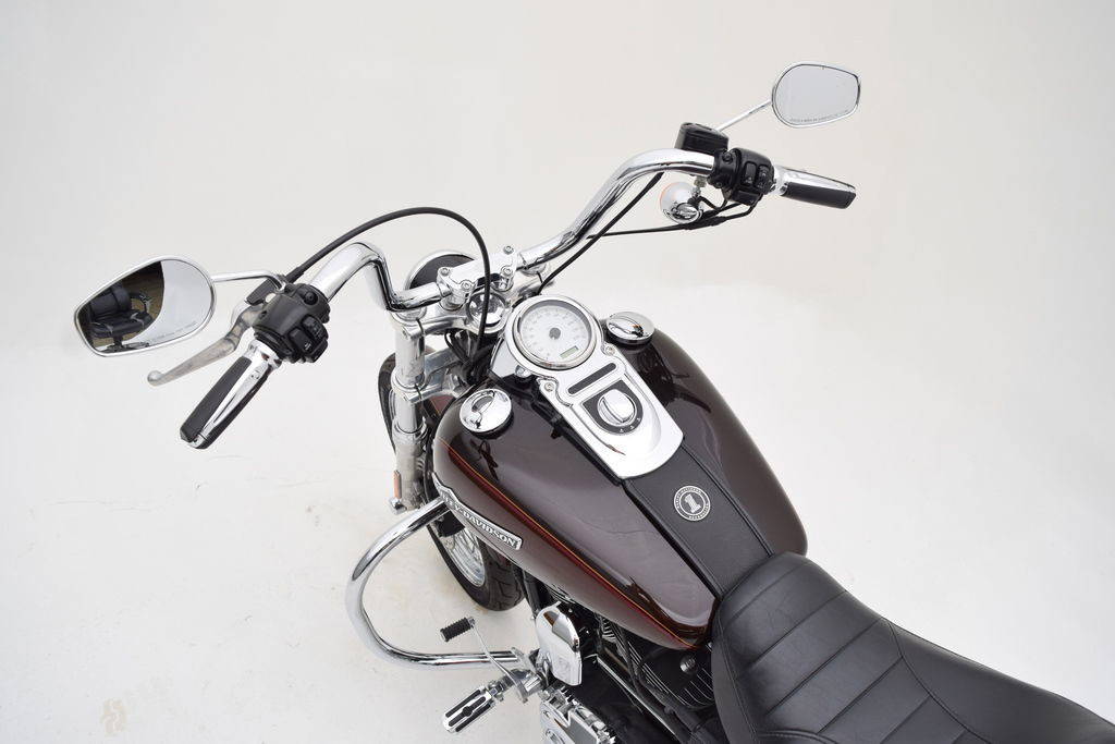 Dyna® Super Glide® Custom