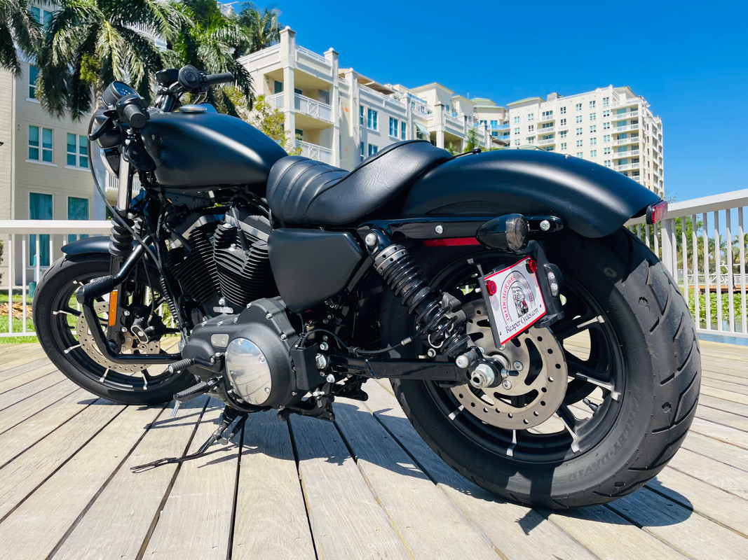 Iron 883®