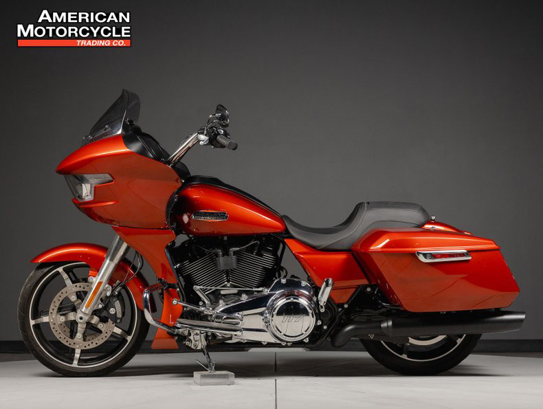 Road Glide®