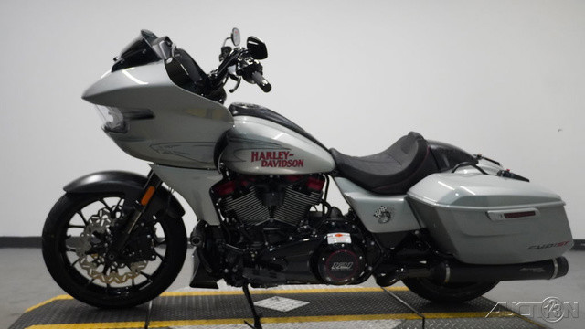CVO® Road Glide® ST