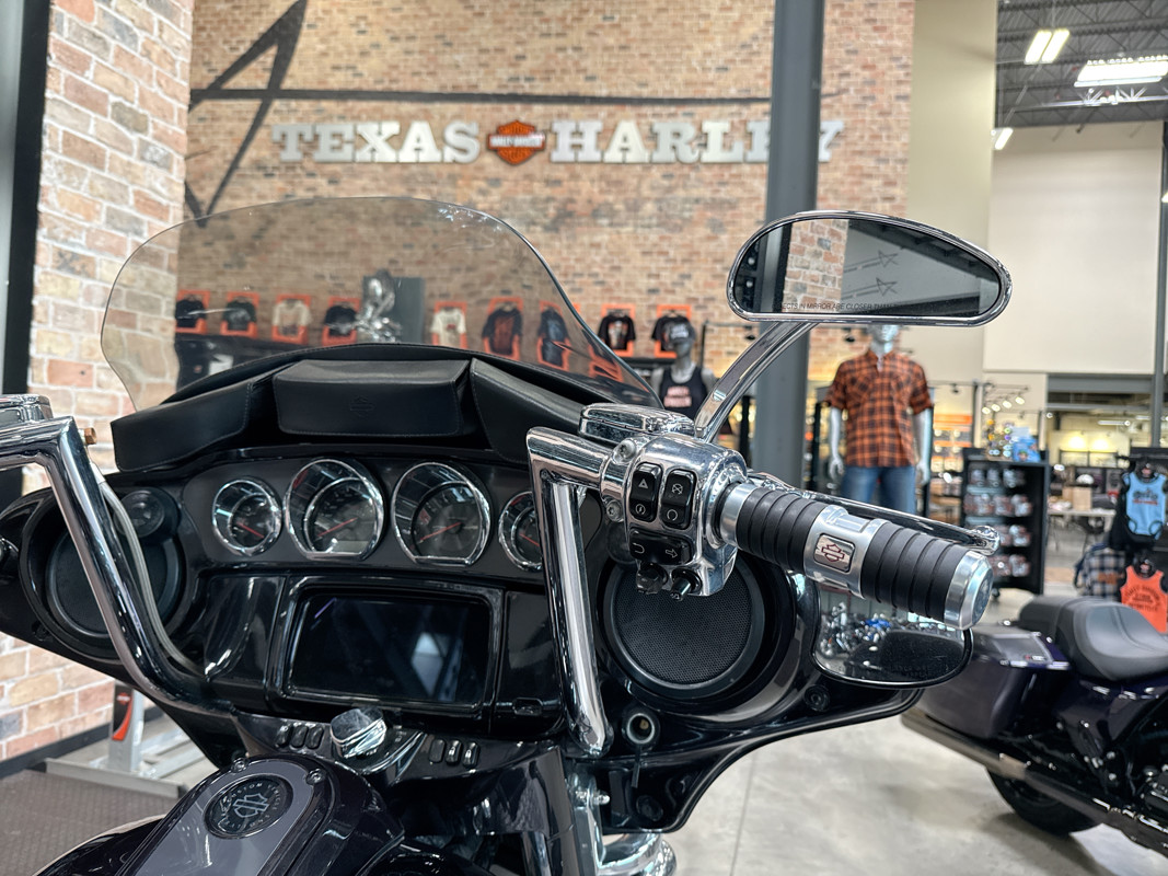 CVO® Street Glide®