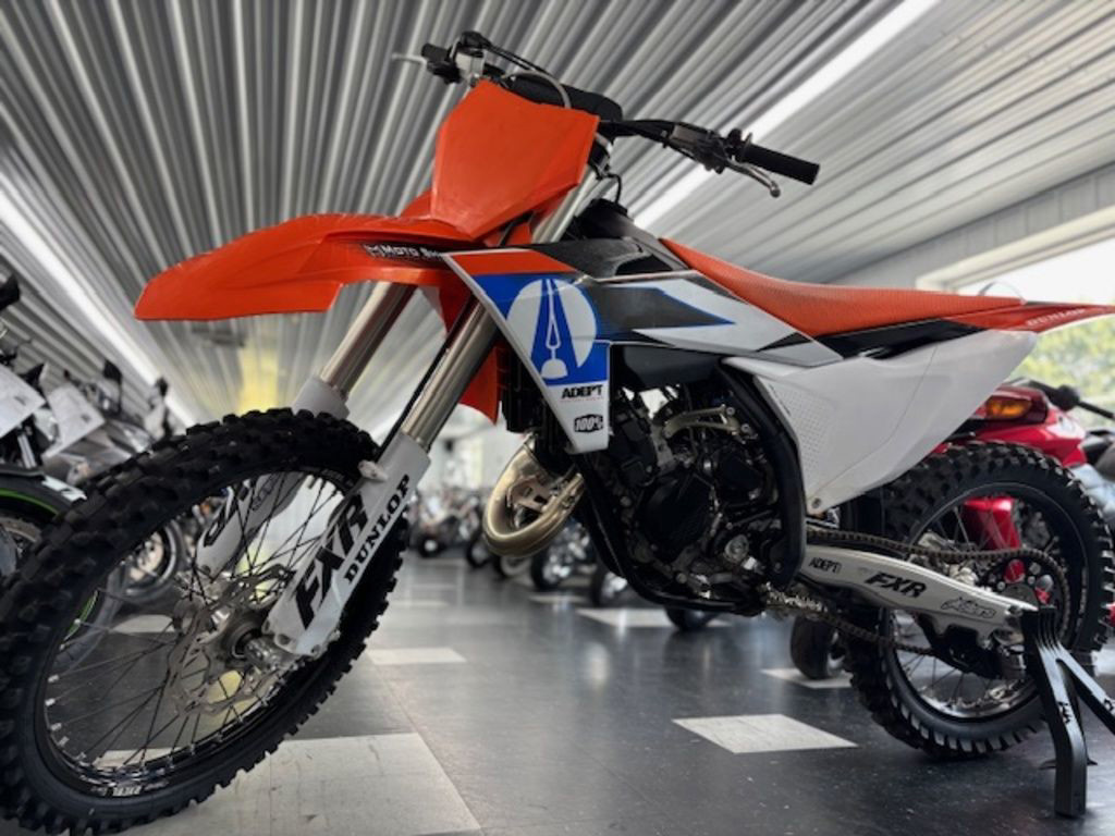 125 SX