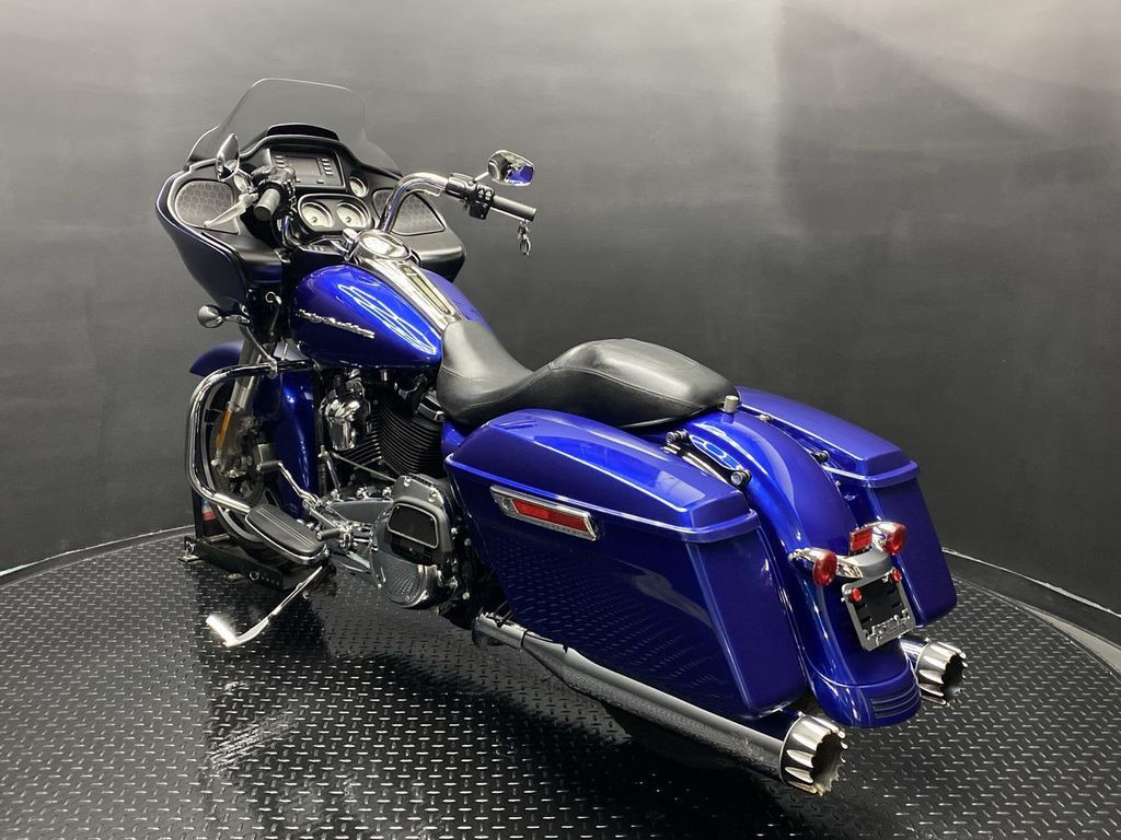 Road Glide®