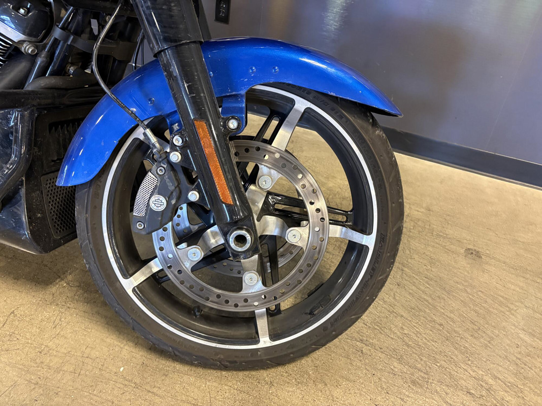 Road Glide®