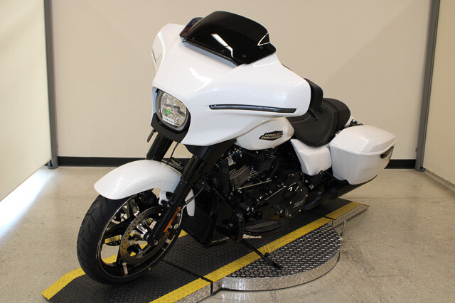 Street Glide®
