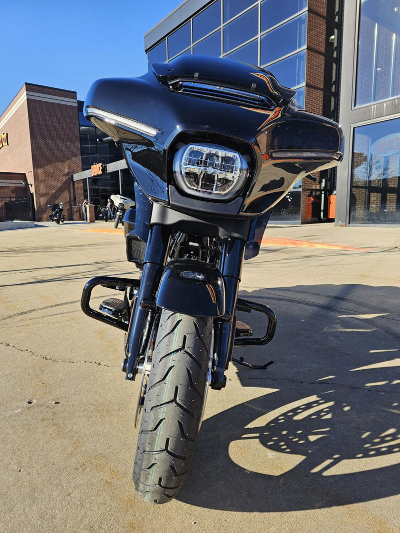 Street Glide®