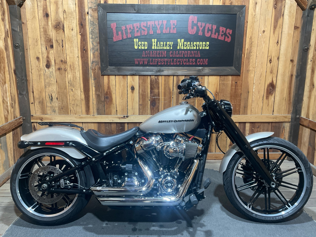 Softail® Breakout®