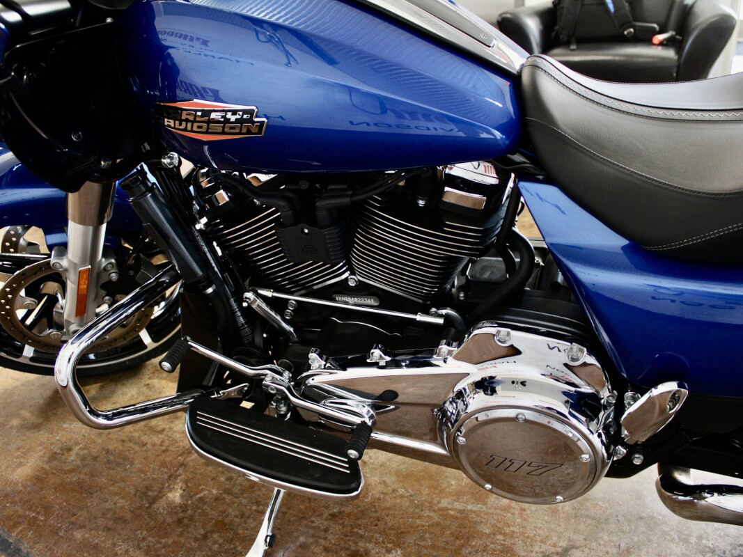 Road Glide®