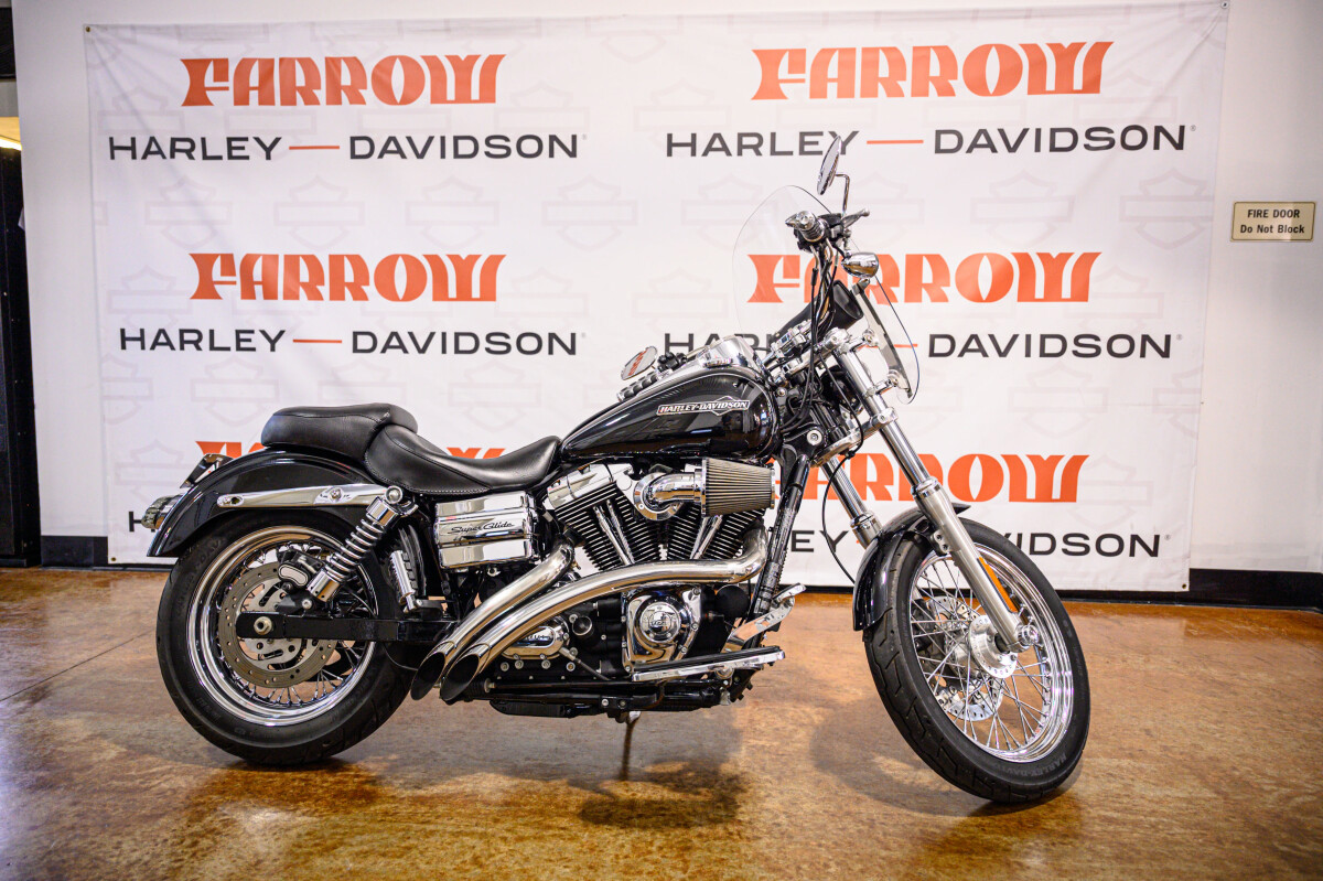 Dyna® Super Glide® Custom