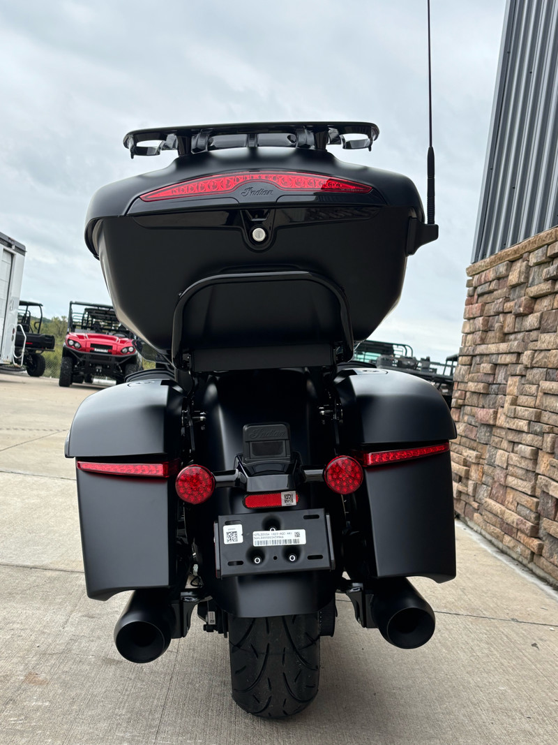 Pursuit Dark Horse 112