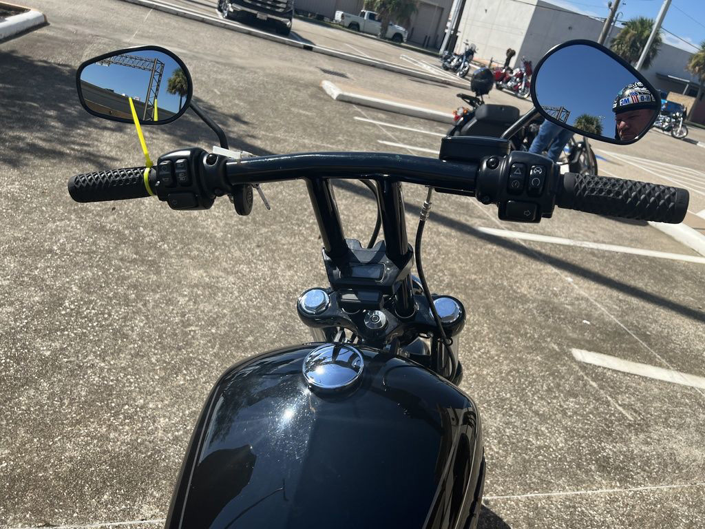 Softail® Street Bob®