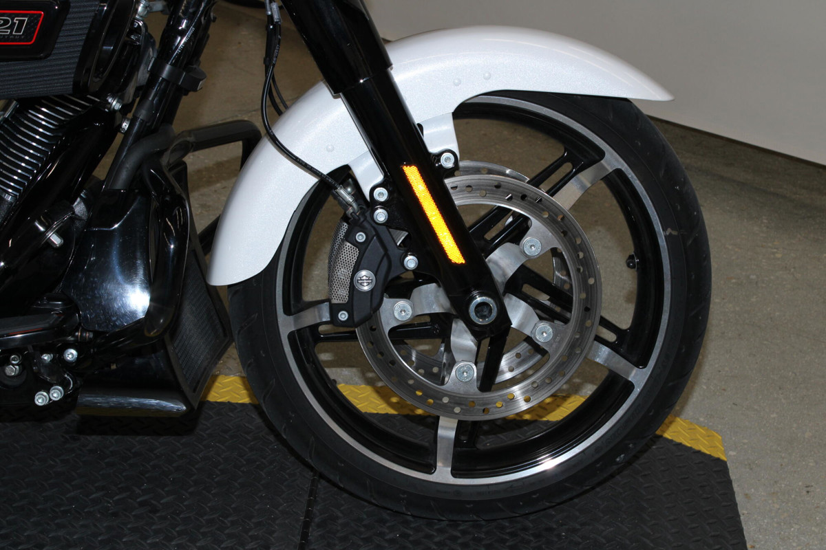 Street Glide®