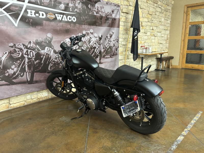 Iron 883®