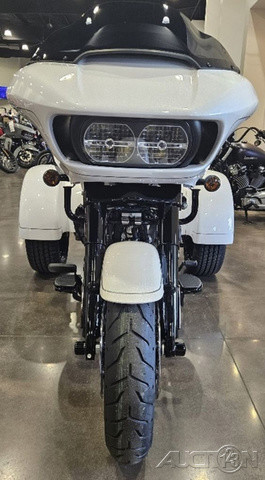 Road Glide® 3