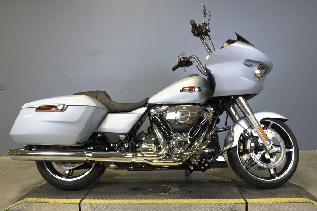 Road Glide®