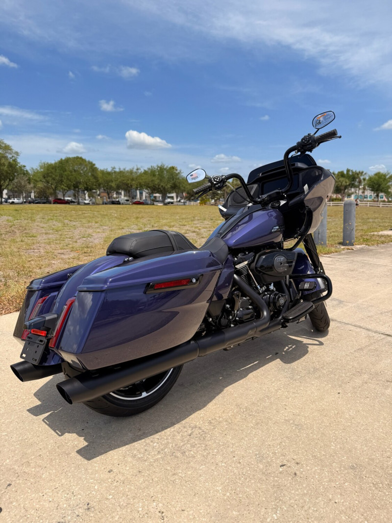 Road Glide®