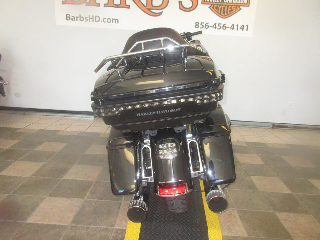 Road Glide® Ultra