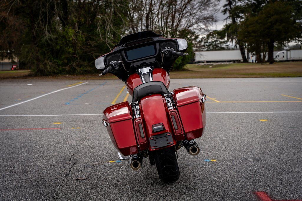 Street Glide®